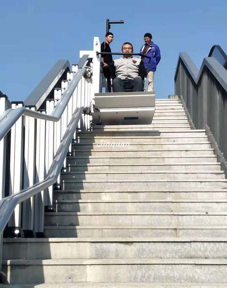 斜掛升降機(jī)